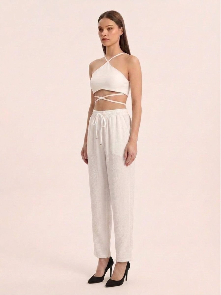 Women Solid Linen Blend Regular Fit Trouser - GAIIA